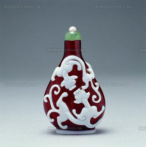 The Cultural Significance of Snuff Bottles The Cultural Significance of Snuff Bottles